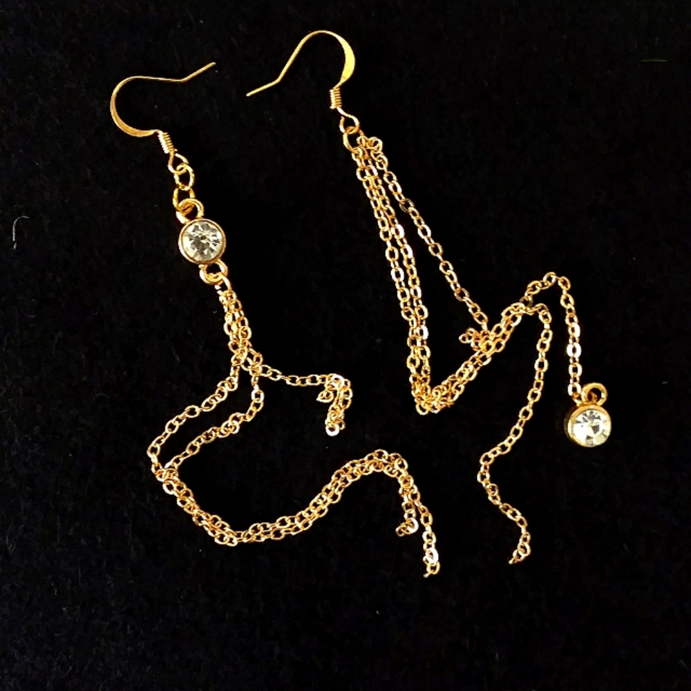 Long chain earrings Retro long gold chain earrings 70's 80's